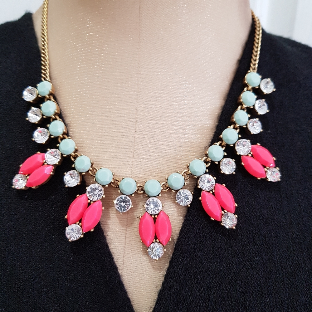 J CREW Hot Neon Pink Rhinestone Statement Necklace Brushed Antique Gold Tone